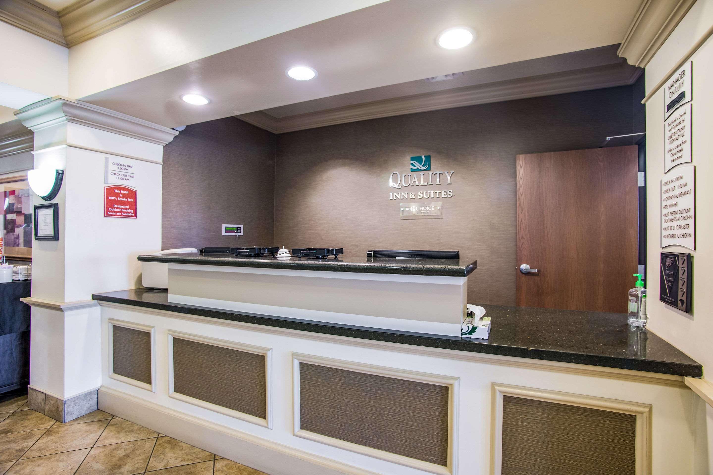 Quality Inn Parsons North Exterior photo