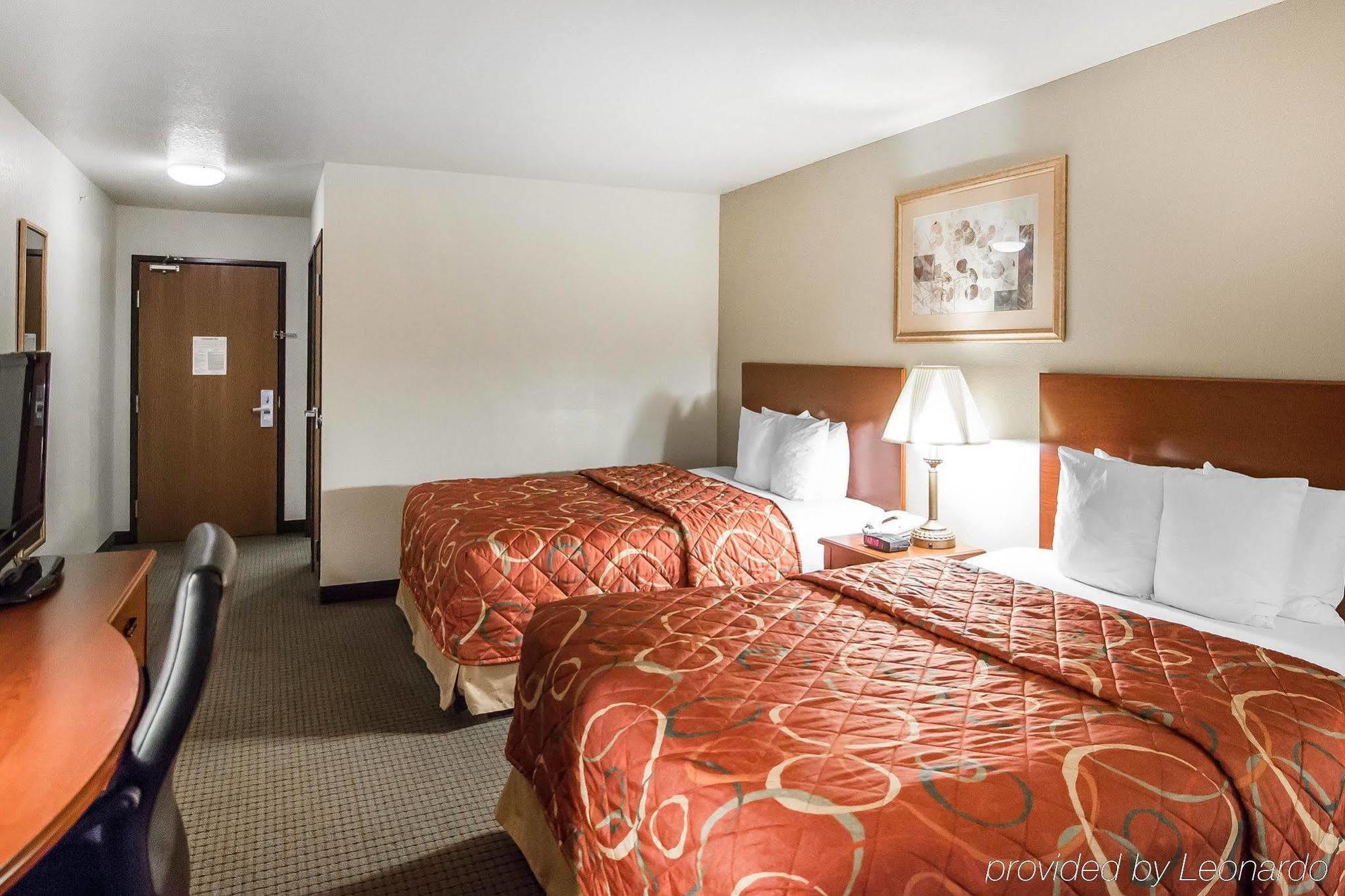 Quality Inn Parsons North Exterior photo