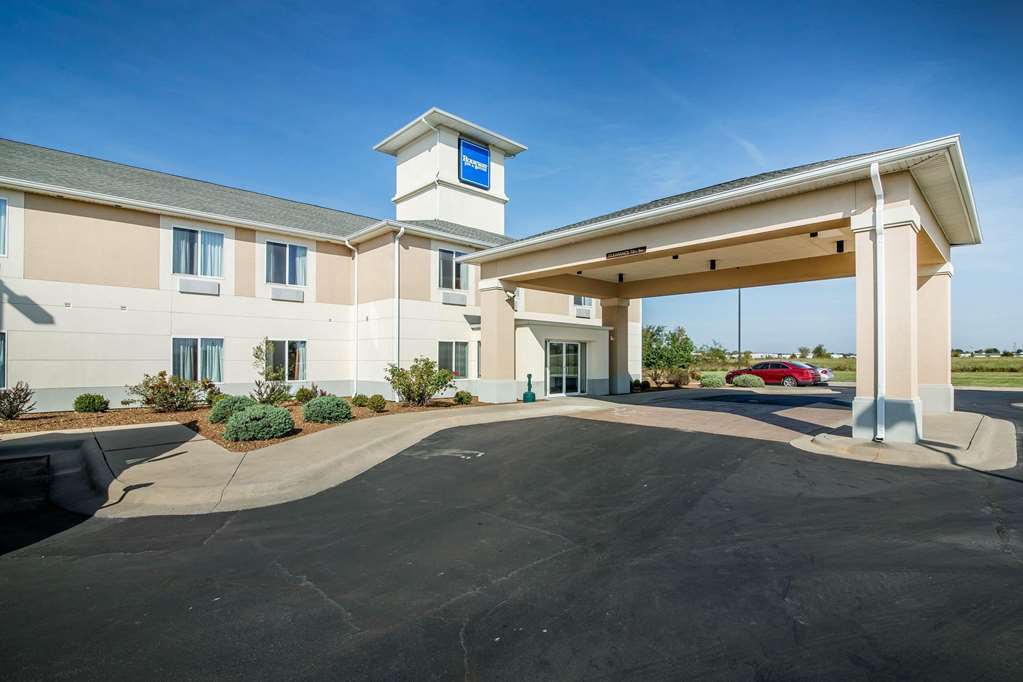 Quality Inn Parsons North Exterior photo